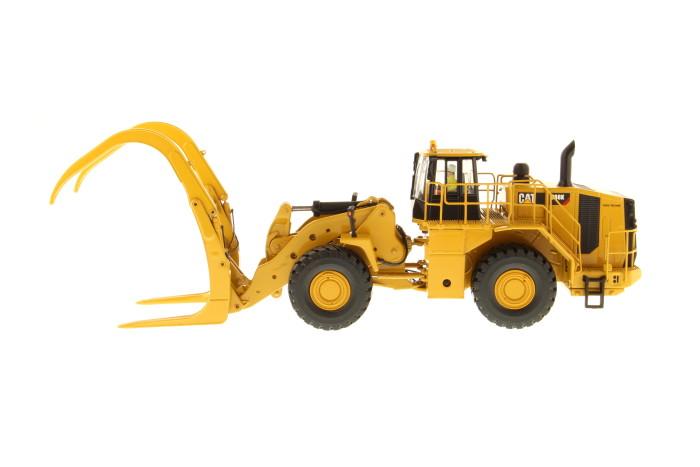 1:50 Cat® 988K Wheel Loader with grapple, High Lines Series - 85917