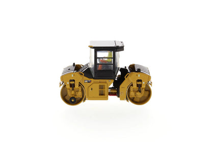 1:50 Cat® CB-13 Tandem Vibratory Roller with Cab High Line Series, 85595 Caterpillar