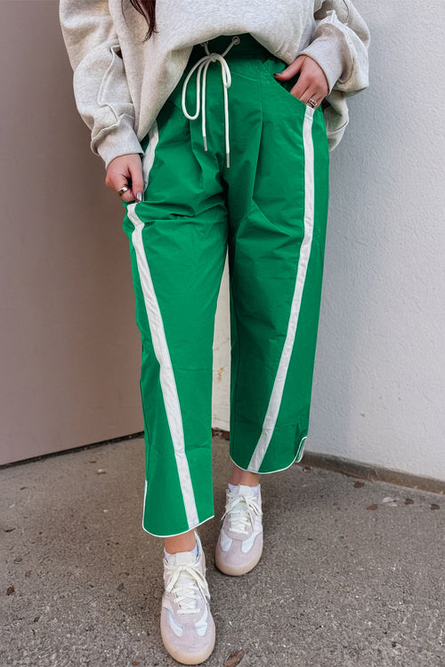 Bright Green Contrast Striped Smocked Waist Drawstring Cropped Casual Pants