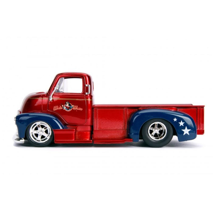 DC Comics - 1952 Chevy COE Pickup with Wonder Woman Figure Hollywood Rides 1:24 Scale Die Cast Vehicle
