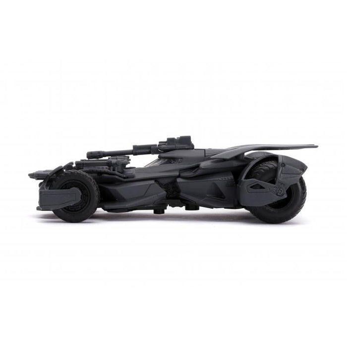 Justice League - Batmobile with Batman Figure Hollywood Rides 1:32 Scale Die Cast Vehicle