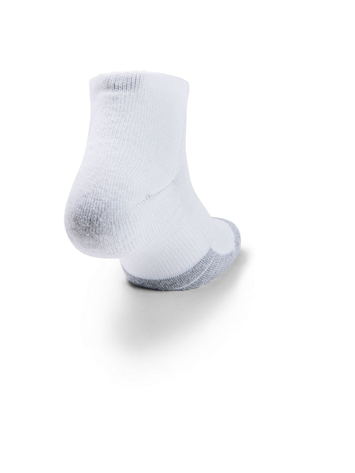 Paquete de tres pares de calcetines HearGear® Low Cut para adultos