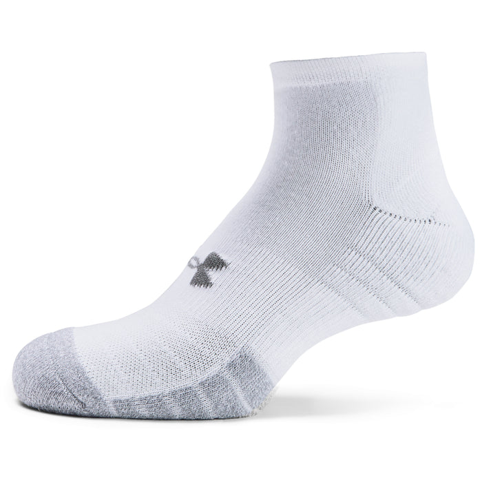 Paquete de tres pares de calcetines HearGear® Low Cut para adultos
