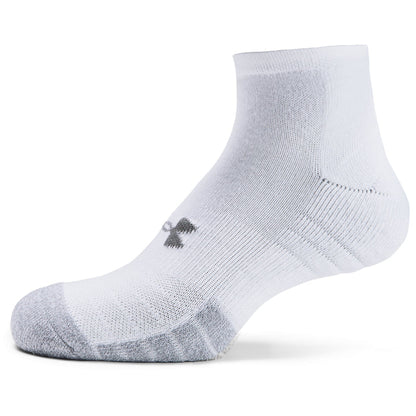 Paquete de tres pares de calcetines HearGear® Low Cut para adultos